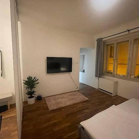 Prahabel - K10 Apartment Luaran gambar